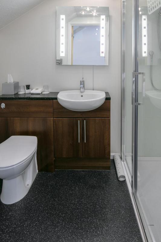 Executive Double Room with Double Bed - Non-Smoking image 3