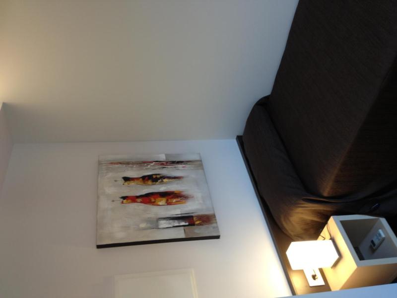 Single Room image 3