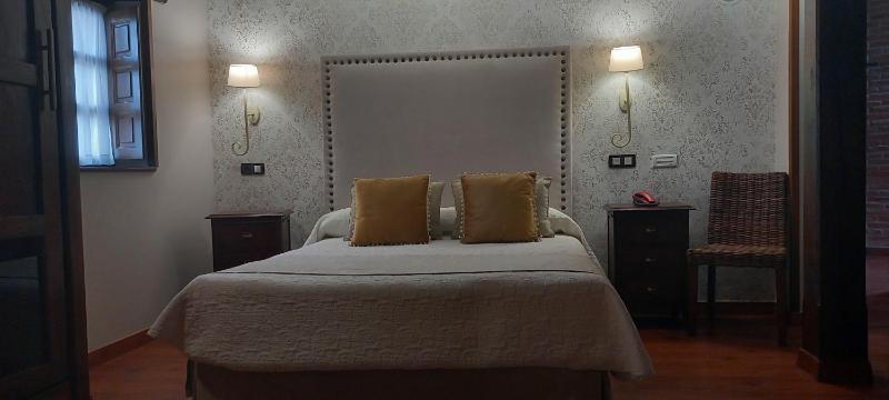 Double Room with Hydromassage Bath image 1