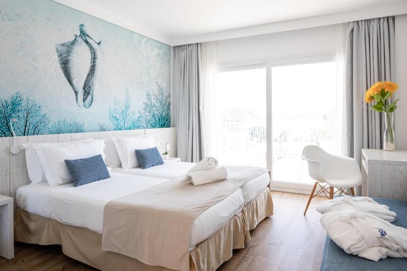 Cycling Package - Twin room image 2
