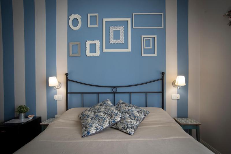 Double Room with Balcony image 1