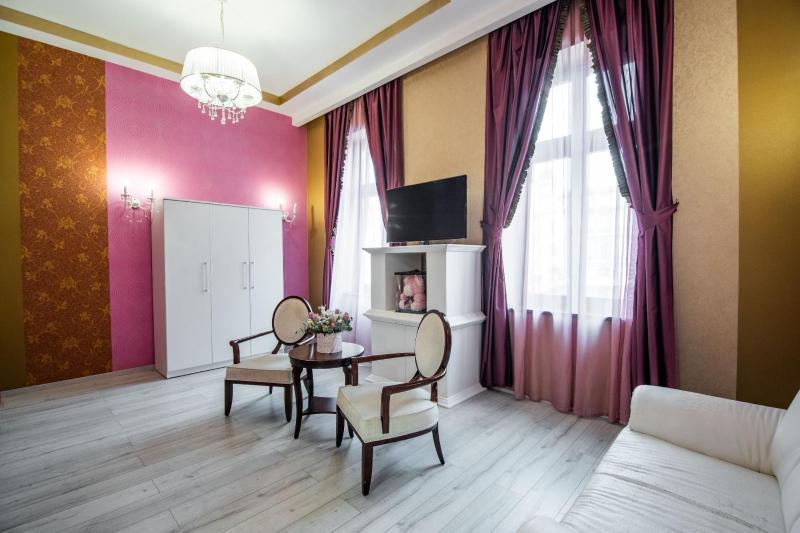 Apartament La Teatru Boudoir - image 23