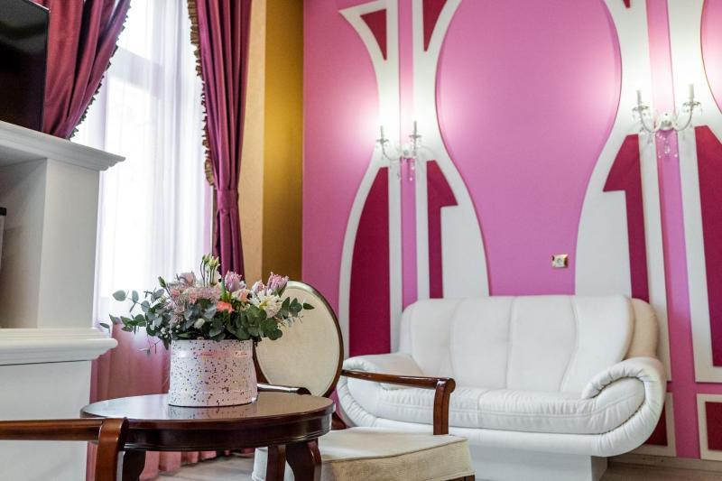 Apartament La Teatru Boudoir - image 11