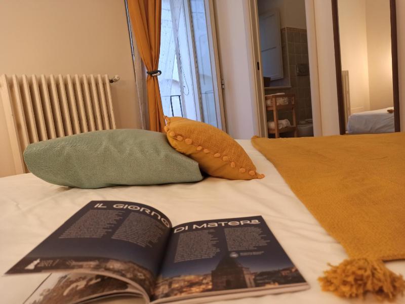 Double Room image 4