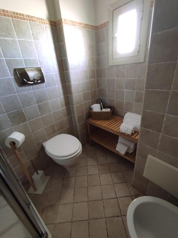 Double Room image 2