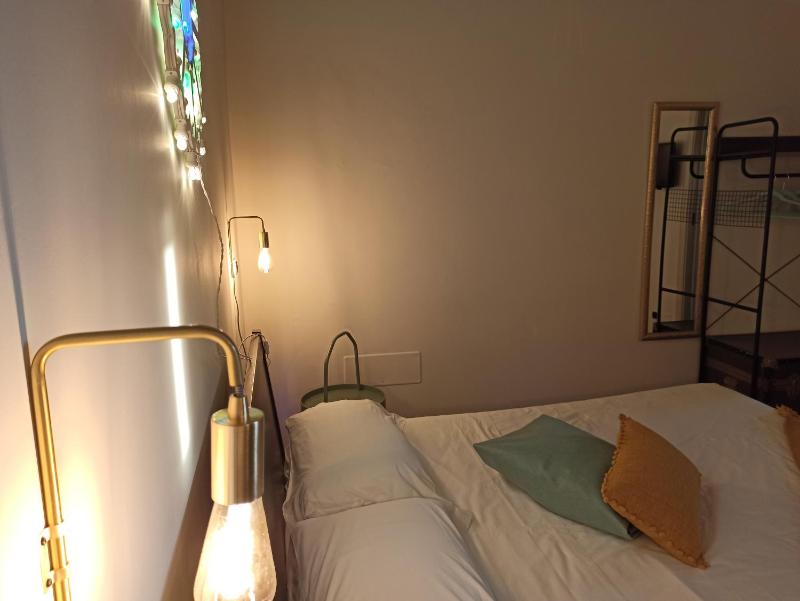 Double Room image 4