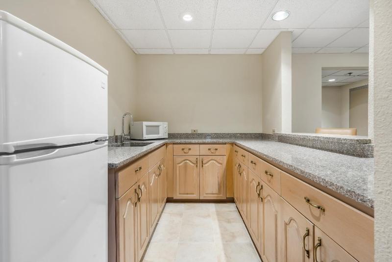 Executive Suite image 4