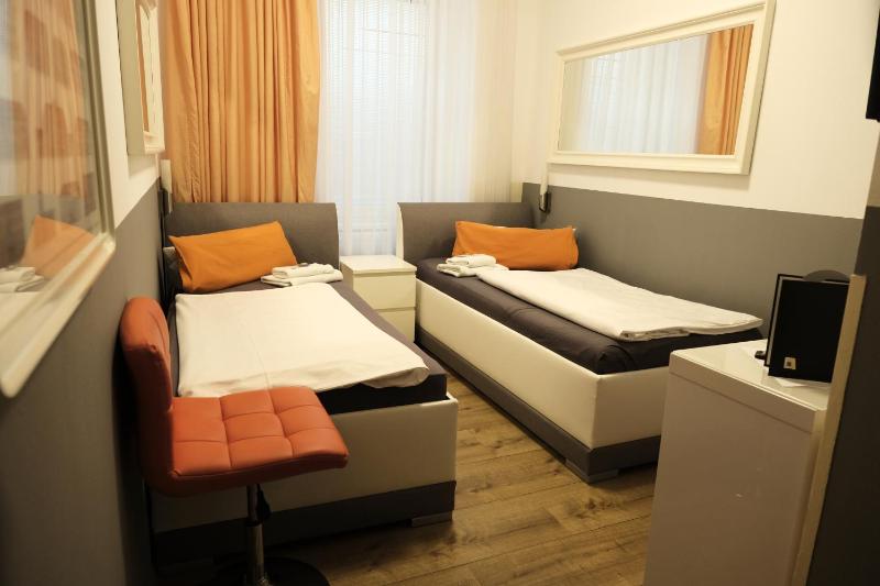 City Guesthouse Pension Berlin - image 11