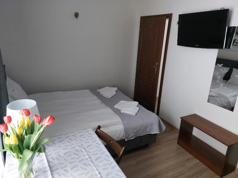 Comfort Triple Room image 4