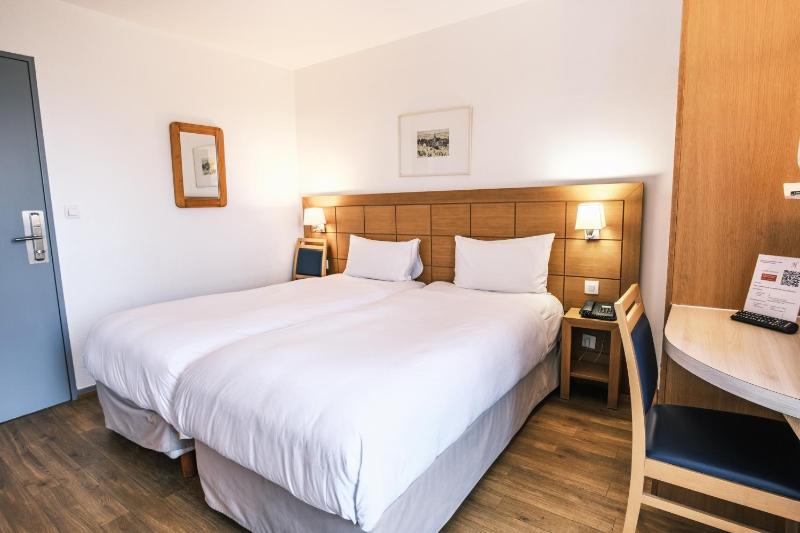 Single Room image 4