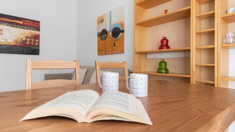 One-Bedroom Apartment image 2