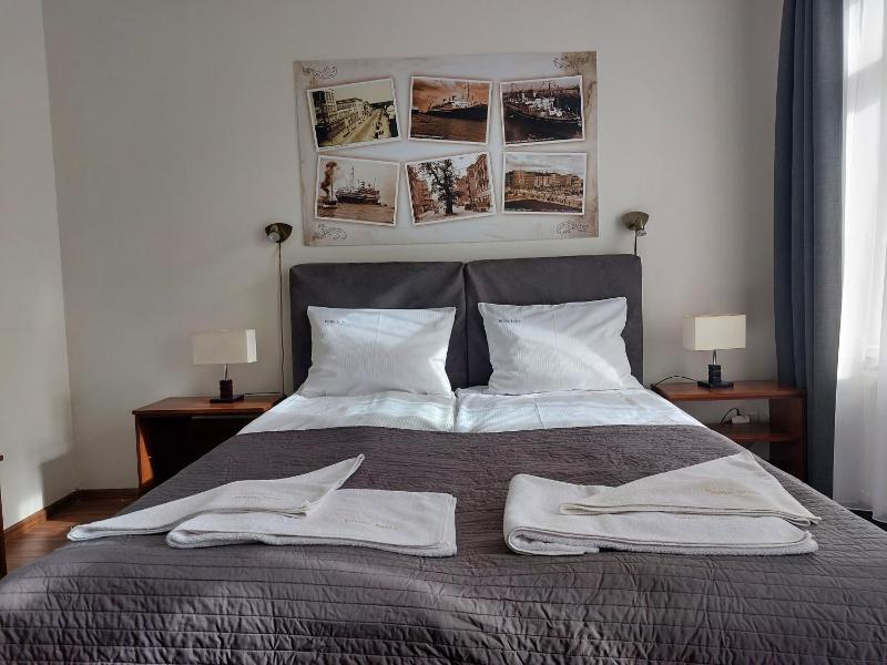 Comfort Triple Room image 2