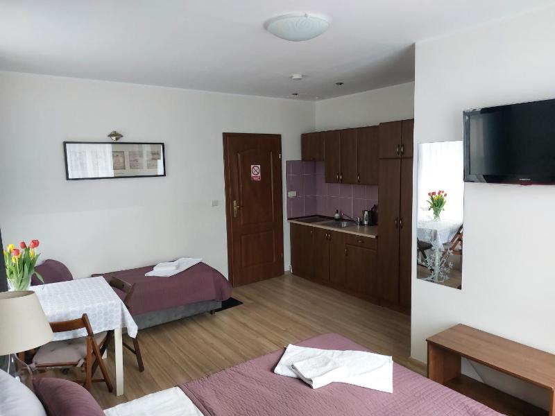 Deluxe Triple Room image 4