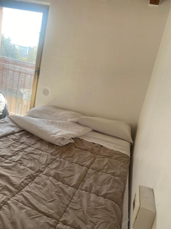 Triple Room with Shared Bathroom image 4