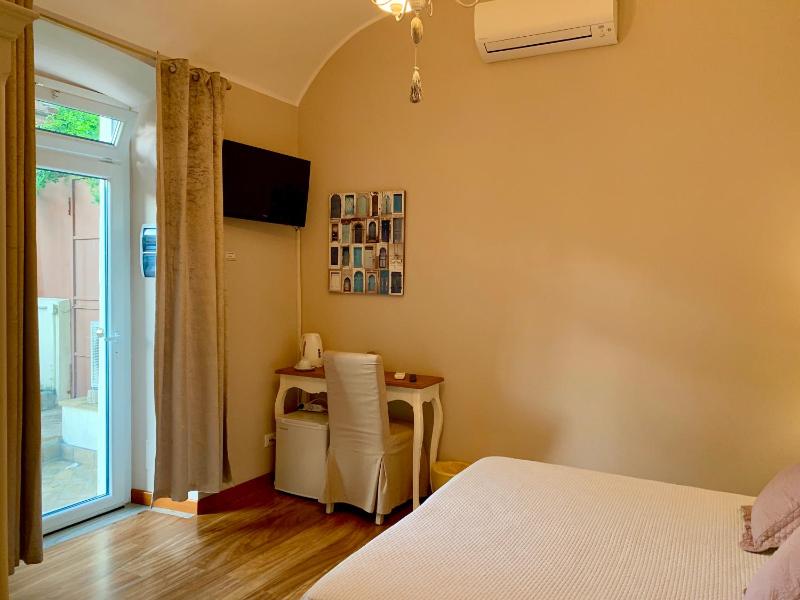 CERNAIA ROOM - image 29