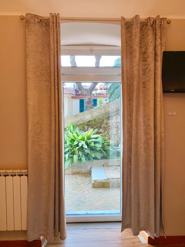 CERNAIA ROOM - image 23