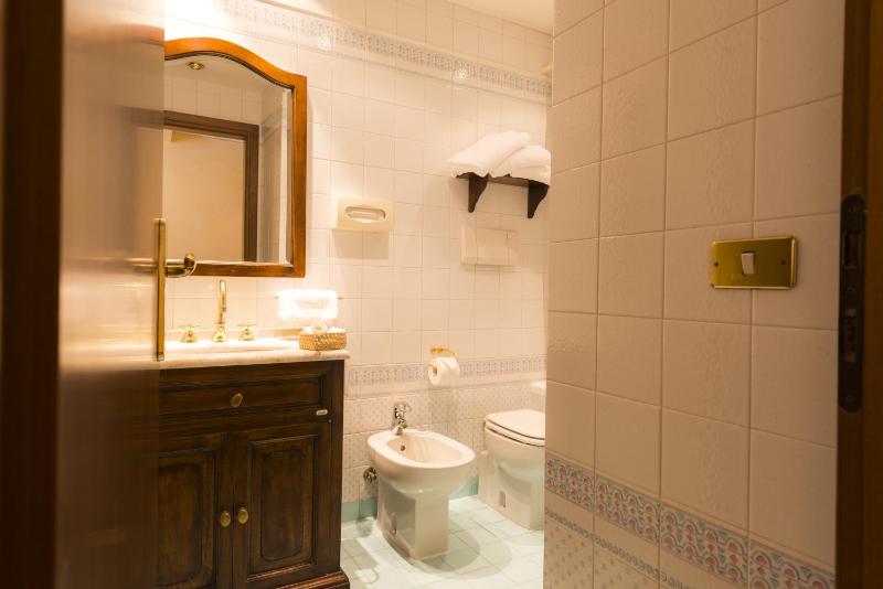 Triple Room image 1