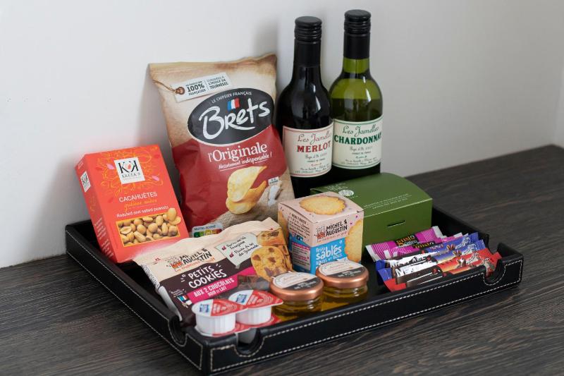 Executive Studio image 2