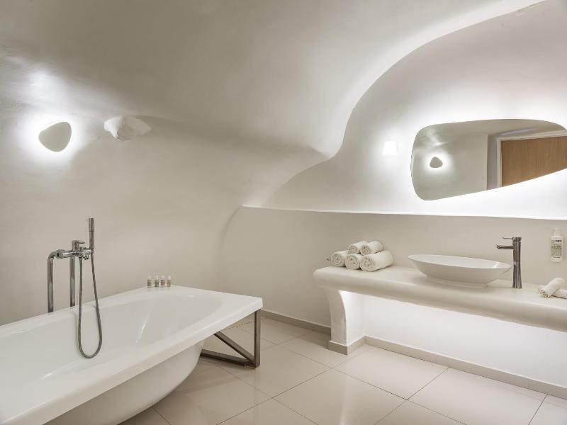 Senior Suite image 3