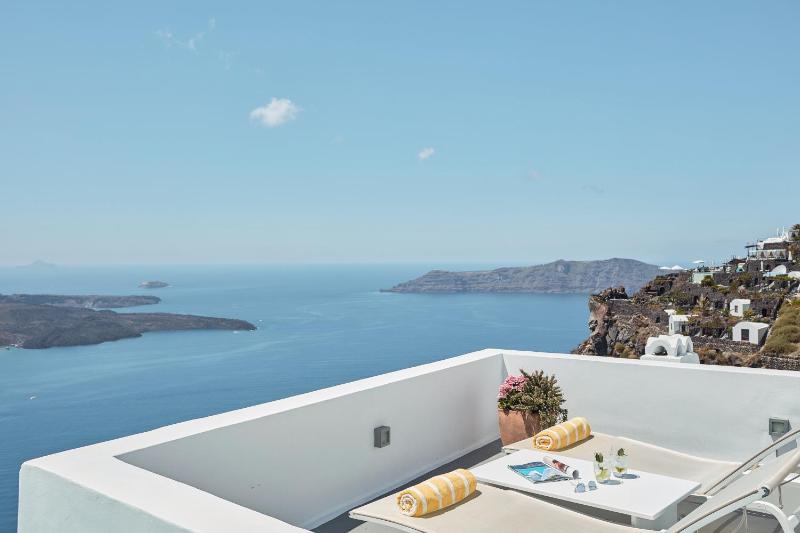Honeymoon Jetted Tub Suite  image 3