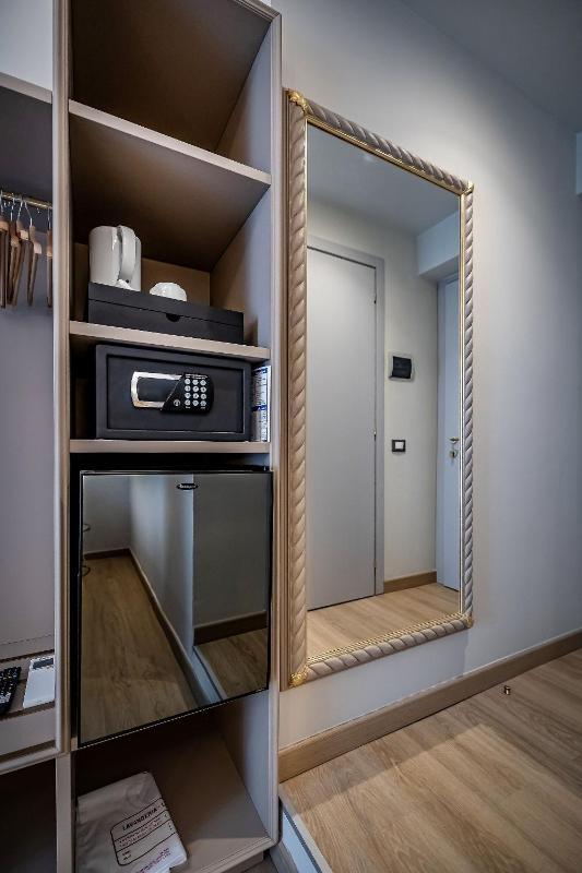Double or Twin Room image 2
