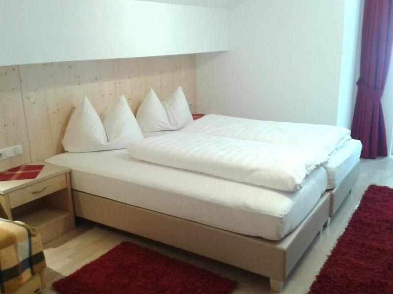 Two-Bedroom Apartment with Balcony image 2