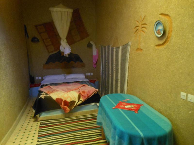 Riad Aicha & Camel Trekking - image 12