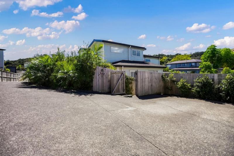 Forest View Apartment with Parking and Garden - image 12