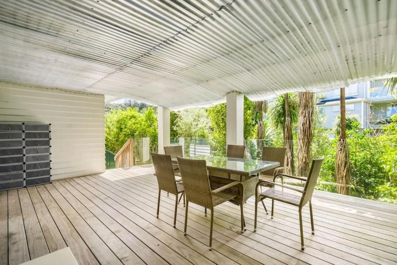 Forest View Apartment with Parking and Garden - image 6