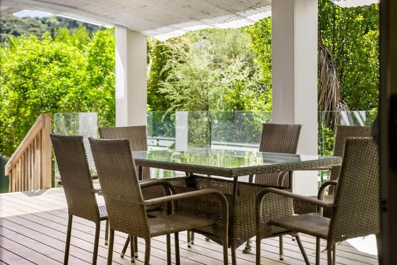 Forest View Apartment with Parking and Garden - image 14