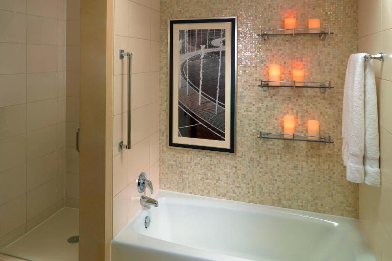 Atlanta Marriott Suites Midtown - image 16