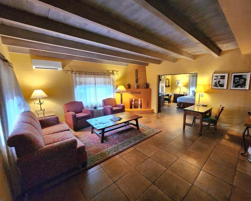 King Suite image 2