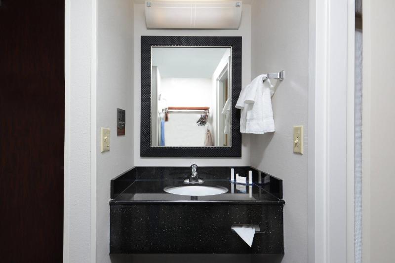 King Room image 3