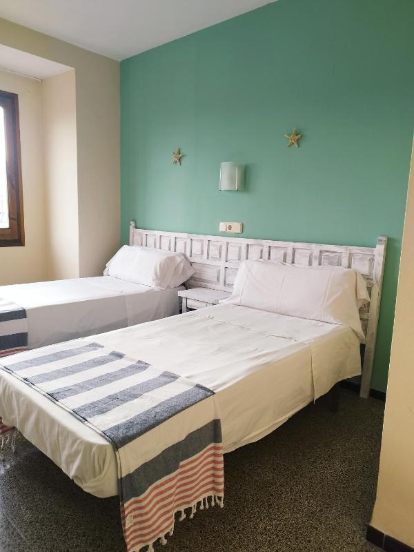 Hostal Santa Ana - image 6