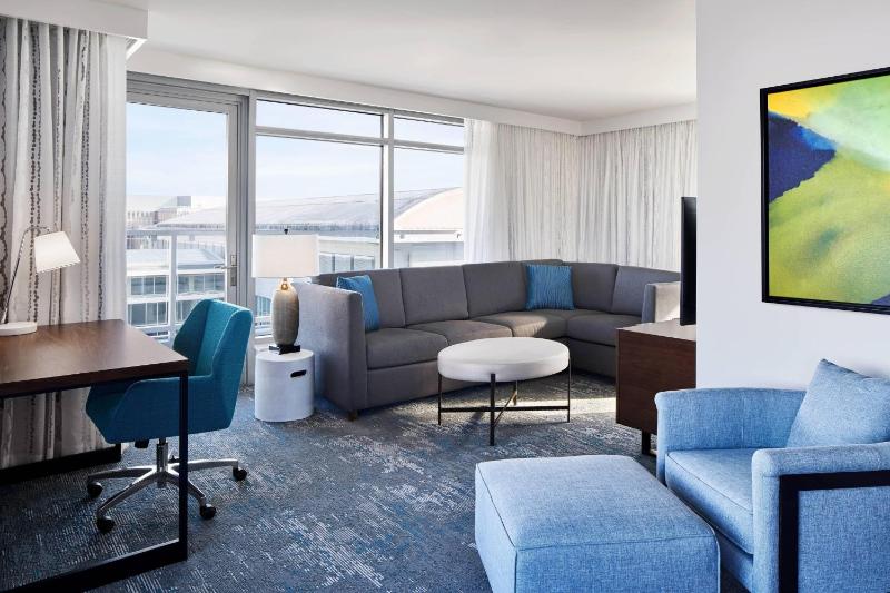 Residence Inn by Marriott Washington Downtown/Convention Center - image 8
