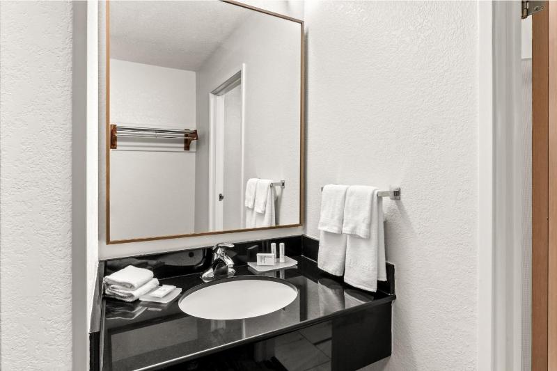 Fairfield Inn & Suites by Marriott San Antonio Downtown/Market Square - image 18