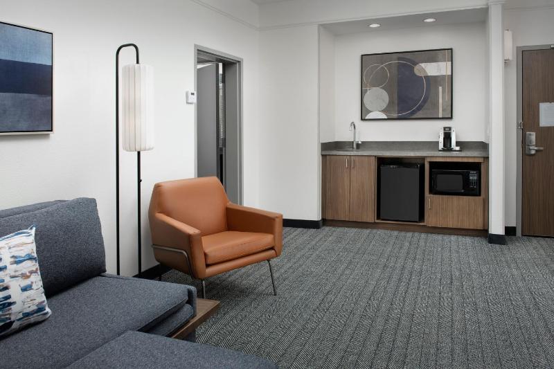 Courtyard by Marriott Savannah Downtown/Historic District - image 31