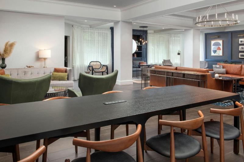 Courtyard by Marriott Savannah Downtown/Historic District - image 36