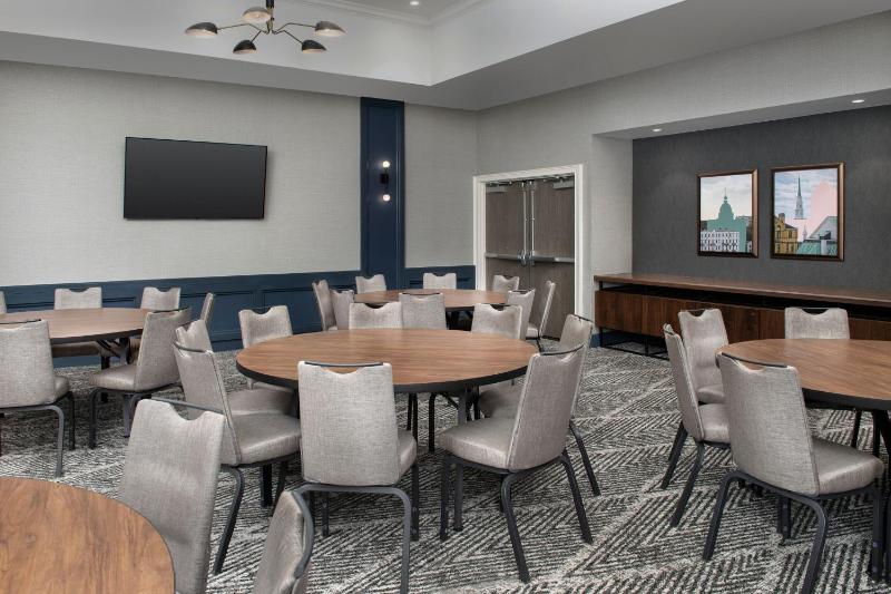 Courtyard by Marriott Savannah Downtown/Historic District - image 15
