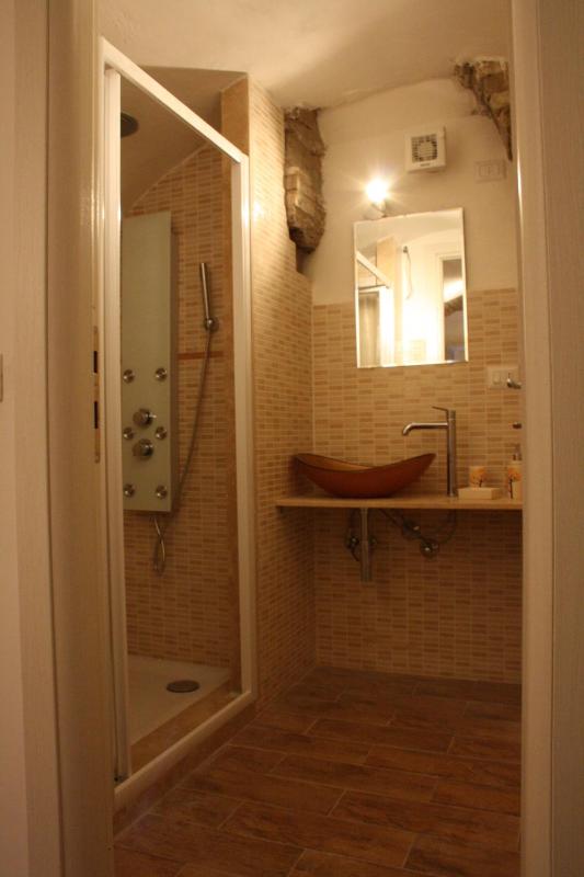 Studio Apartment image 3