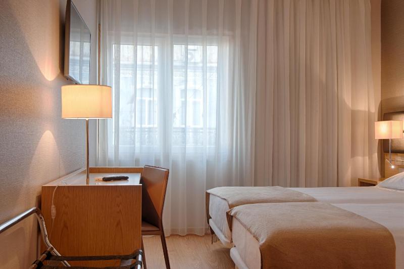 Triple Room image 2