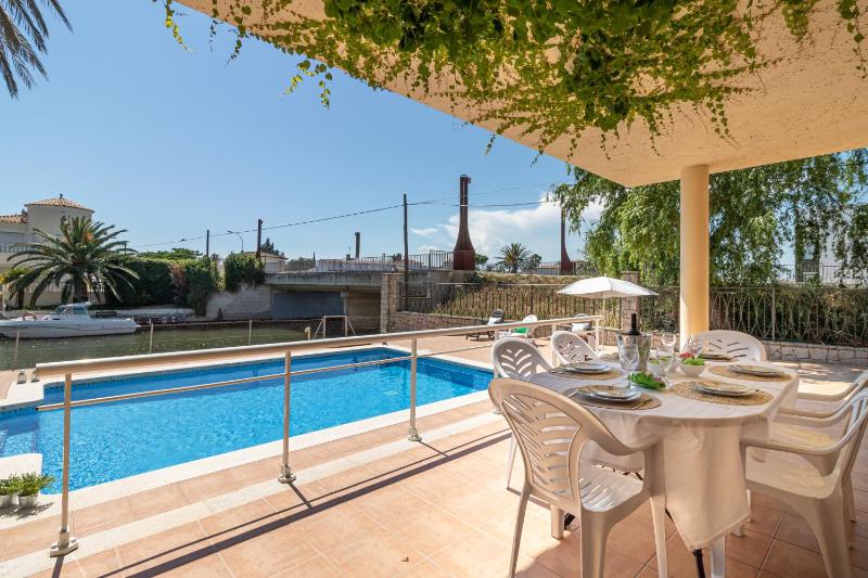 Apart-rent Villa Pani 0145 con piscina y amarre - image 41