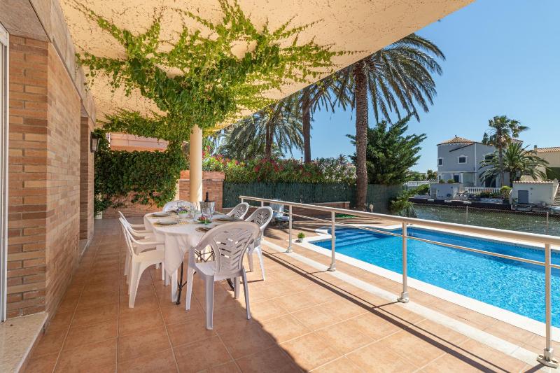 Apart-rent Villa Pani 0145 con piscina y amarre - image 43