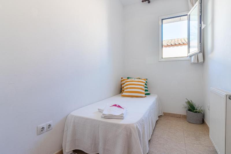 Apart-rent Villa Pani 0145 con piscina y amarre - image 37