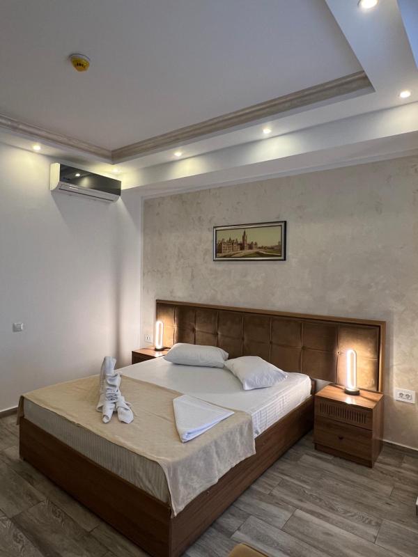 Double Room image 4