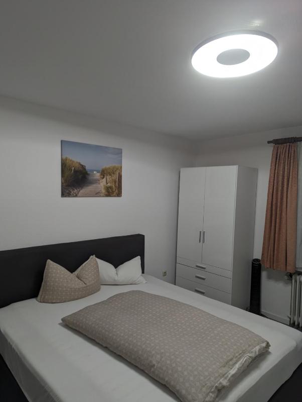 Single Room image 4