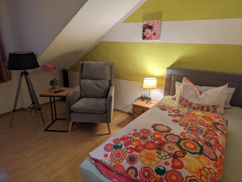 Single Room image 3