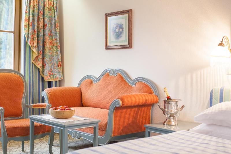 Superior Double Room image 3