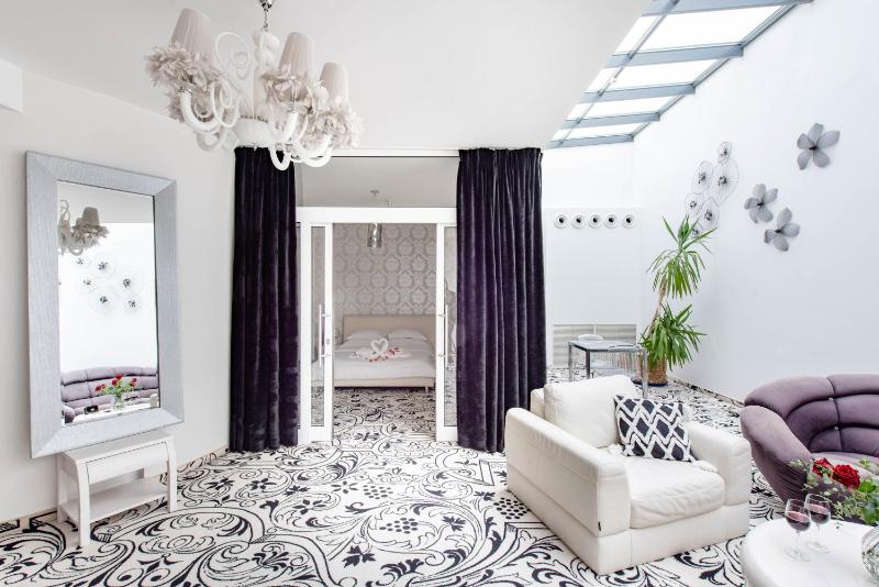 White Exclusive Apartment image 1