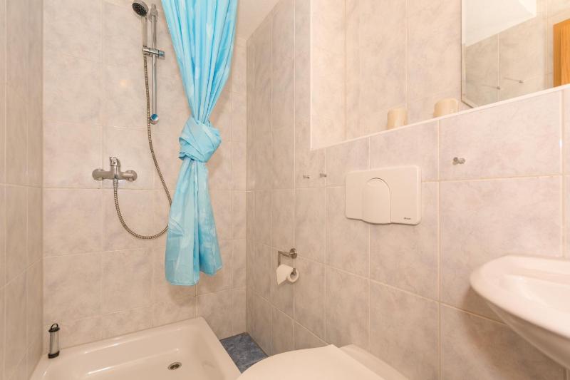 Double Room image 2